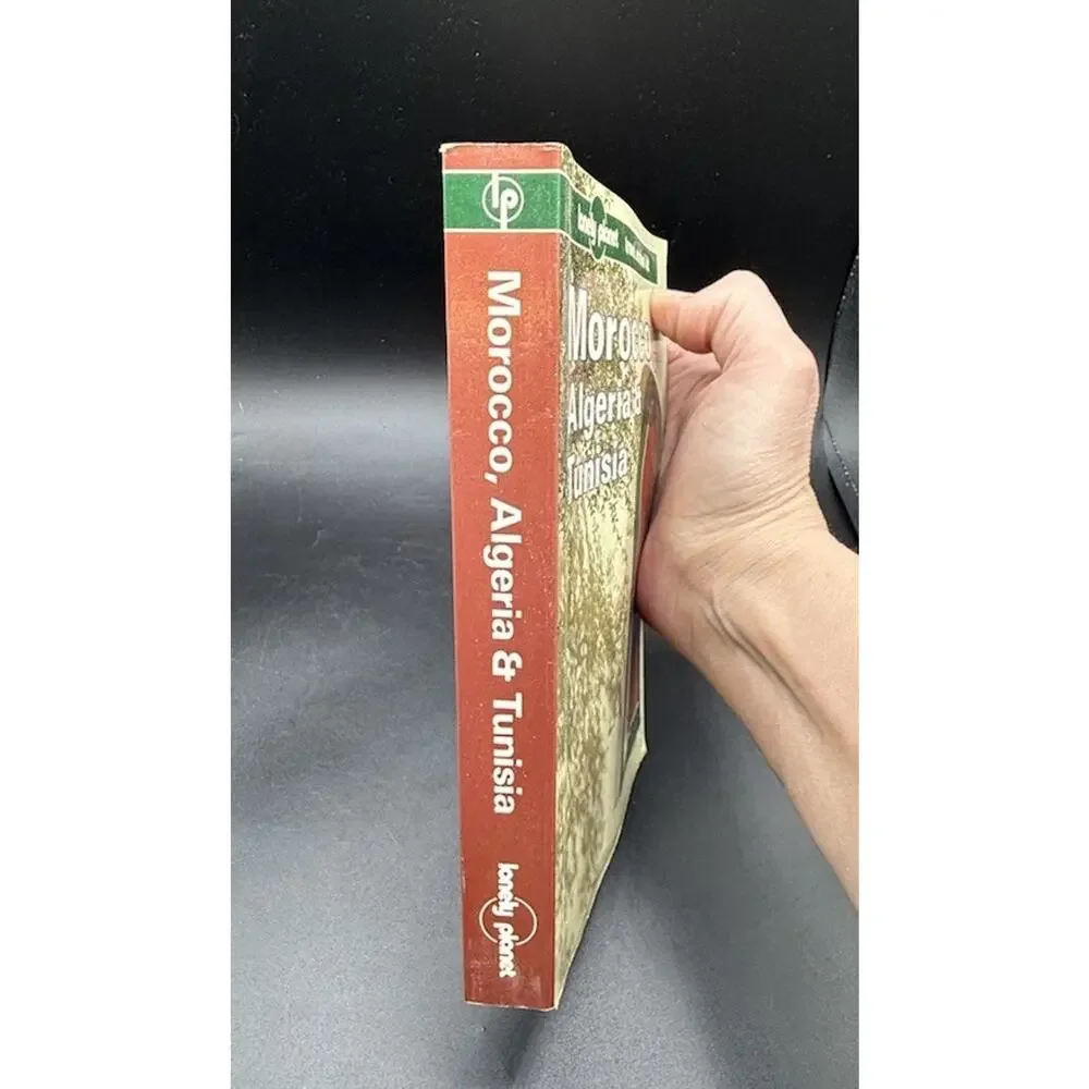 Lonely Planet Morocco (Travel Guide) - Paperback By Lonely Planet - GOOD